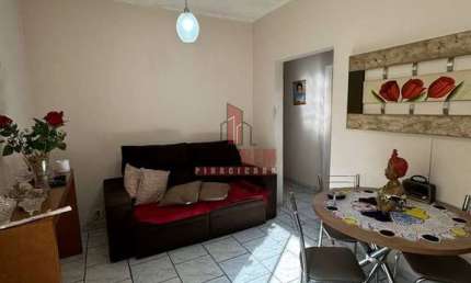 Apto térreo com 3 dorms, suíte, varanda e vaga coberta - ótima localização
