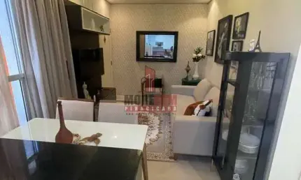 Lindo apartamento térreo, totalmente reformado, 2 dorms com quintal.