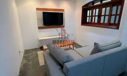 Lindo Sobrado à Venda de 133m², 3 quartos, 3 banheiros, Vaga 4 Carros e Banheira