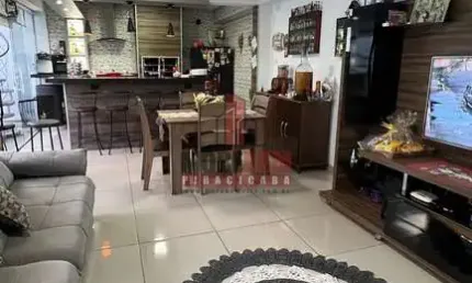 Lindo Sobrado Aconchegante com 5 quartos, 5 Banheiros, 2 churrasqueiras e mais