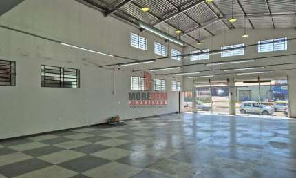 Barracão comercial de 360m² à venda no Bairro Jaraguá
