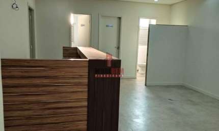 Sala Comercial À Venda, 3 salas, 3 banheiros, 1 vaga, 136 m²