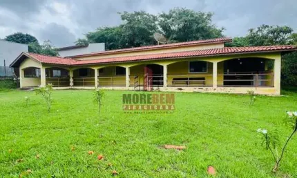 Chácara no bairro Nova Suíça, com 3 dorms e 1.500m2 de terreno.