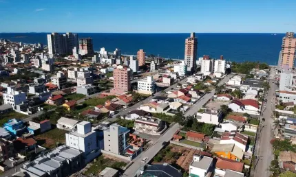 Apartamento 3 dormitórios 1suíte - Itacolomi - Balneário Piçarras
