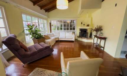 Casa 3 dormitórios 2 suítes master 1demi-suíte - Ressacada - Itajaí