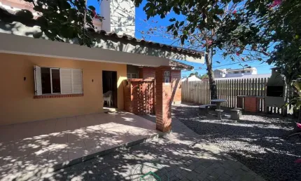 Casa com 4 quartos à venda no Centro, Balneário Piçarras 