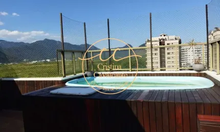 Viva com conforto no Recreio dos Bandeirantes: Cobertura duplex à venda com 3 quartos, 1 suíte, 211m², 2 vagas e piscina.