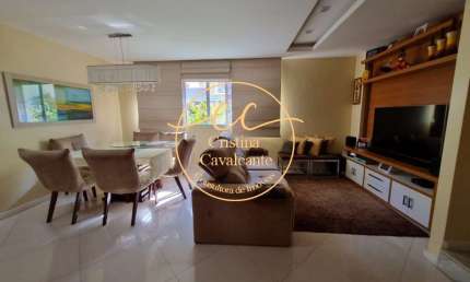 Casa triplex 3 suítes, 192m², 2 vagas, quintal - Condomínio Villagio Del Mare no Recreio dos Bandeirantes, RJ