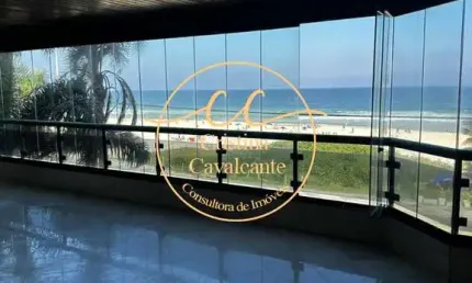 Apartamento à Venda na Barra da Tijuca/RJ - 3 Quartos, 1 Suíte, Varandão Frontal Mar - 187m² - 3 Vagas de Garagem