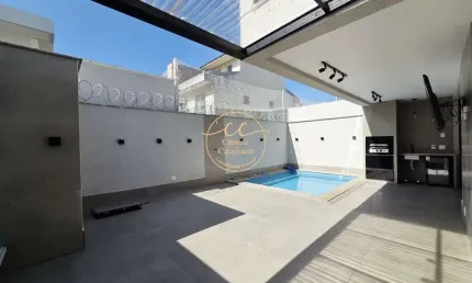Imóvel de luxo no recreio dos bandeirantes: casa duplex com 3 suítes, 152m², 3 vagas e piscina