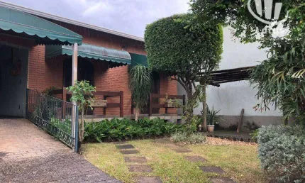 Casa com 3 dormitórios à venda, 146 m² por R$ 690.000,00 - Centro - Jaguariúna/SP