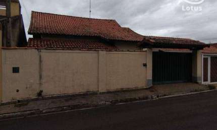 Casa com 2 dormitórios à venda, 150 m² - Berlim - Jaguariúna/SP