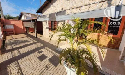 Casa com 3 dormitórios à venda, 187 m² por R$ 600.000,00 - Jardim São João - Jaguariúna/SP