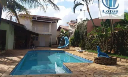 Casa com 3 dormitórios à venda, 300 m² por R$ 1.200.000,00 - Centro - Jaguariúna/SP
