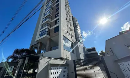 Apartamento Decorado  à venda no bairro Anita Garibaldi, Joinville/SC.  2 suítes, lavabo;  Sala de estar, jantar, cozinha e sacada com churrasqueira i
