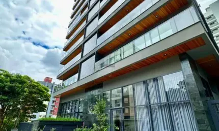 Apartamento alto padrão  3 suítes, sendo 1 master, 2 garagens, ampla área de lazer,  à venda no bairro Atiradores, Joinville-SC. 126,53m2 privativos -