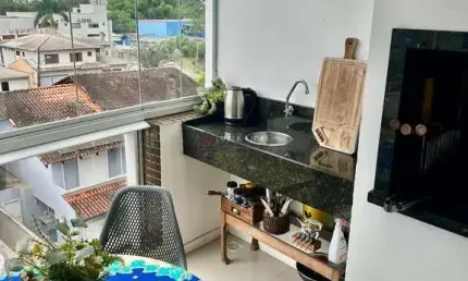 Apartamento à venda no bairro Glória, Joinville - SC  - 2 garagens livres, 1 homebox , 1 suíte + 1 dormitório; Sacada espaçosa  com churrasqueir
