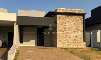 Casa Térrea 173m² c/ 3 Suítes + piscina - em Vivendas da Mata