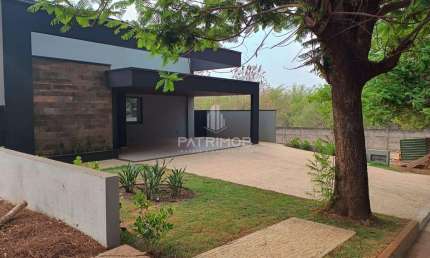 Casa Térrea c/ 3 Suítes + Piscina - em Condomínio em Condomínio Arara Azul  -  Ribeirão Preto
