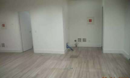Conjunto Comercial para Venda em São Paulo, Vila Olímpia, 2 banheiros, 1 vaga