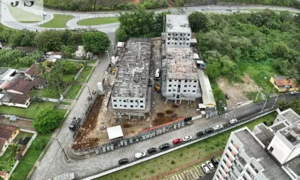 Em fase de construção; Reviera, próximo a Praia Martim de Sá, Caraguatatuba