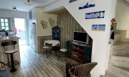 Sobrados a venda, mobiliado com acabamento de primeira. Perto a Praia, Maranduba