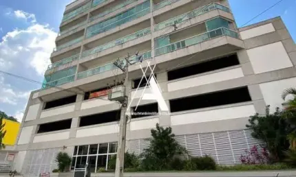 Apartamento amplo, com 2 quartos(1 suíte) e 2 vagas. varanda. ótima área externa