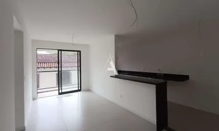 Apartamento 2 Quartos(1 Suíte), Varanda. Várzea, ótima localização! Praça Igreja