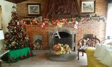 Que tal comprar 3 casas pelo preço de 1 ... Próximo a feirinha do alto
