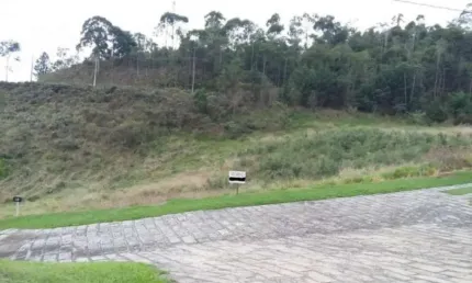 Terreno à venda em Teresópolis condomínio fechado no bairro Vieira