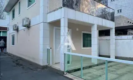 Imóvel Comercial de Alto Padrão em Agriões – Ideal para Clínicas ou Escritórios