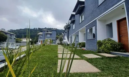 More Bem: Casa em Condomínio com Lazer, Segurança e Ótima Localização!