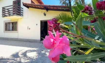 Oportunidade! Maravilhosa casa com vista para natureza, com 201 M²