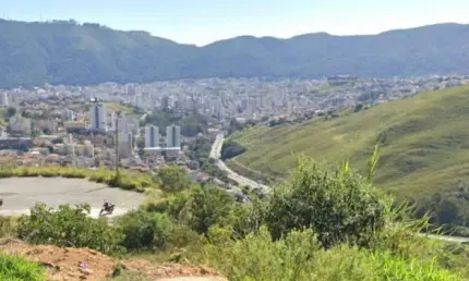 Terreno à venda no Jardim Bandeirantes, Poços de Caldas  por R$ 150.000