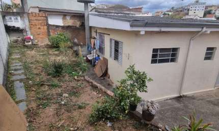 Casa com 3 quartos à venda no Jardim Quisisana, Poços de Caldas , 70 m2 por R$ 450.000