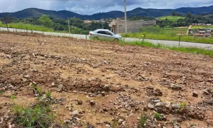 Terreno à venda no Morada dos Pássaros, Poços de Caldas  por R$ 120.000