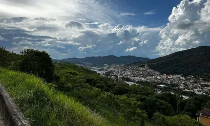 Terreno à venda no Jardim Planalto, Poços de Caldas  por R$ 350.000