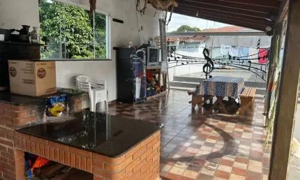 Chácara / sítio com 3 quartos à venda no Centro, Caldas , 350 m2 por R$ 550.000