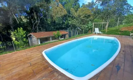 Chácara / sítio com 2 quartos à venda no Centro, Caldas , 200 m2 por R$ 530.000