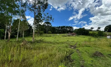 Terreno à venda no Centro, Caldas 