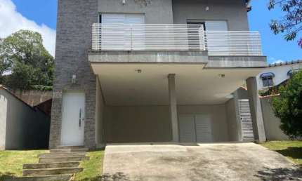 Casa com 3 quartos à venda no Condomínio Pitangueiras, Poços de Caldas , 249 m2 por R$ 1.580.000