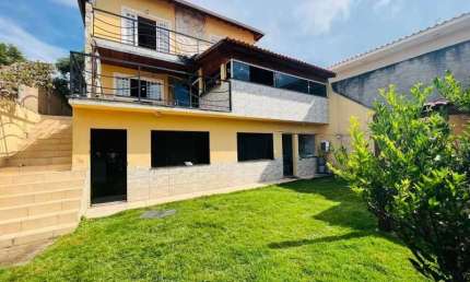 Casa com 5 quartos à venda no Condomínio Pitangueiras, Poços de Caldas , 305 m2 por R$ 1.800.000
