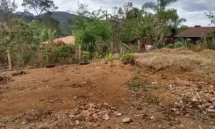Terreno à venda no Centro, Caldas 