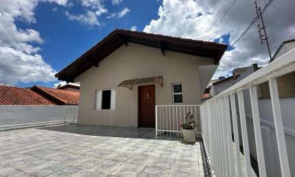 Casa com 3 quartos à venda no Parque Vivaldi Leite Ribeiro, Poços de Caldas , 154 m2 por R$ 750.000