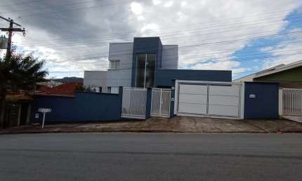 Casa com 3 quartos à venda no Jardim Vitória, Poços de Caldas , 266 m2 por R$ 1.300.000