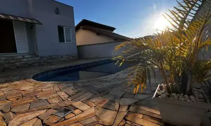 Casa com 3 quartos à venda no Jardim Vitória, Poços de Caldas , 275 m2 por R$ 1.250.000