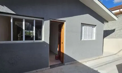 Casa com 2 quartos à venda no Jardim Country Club, Poços de Caldas , 84 m2 por R$ 390.000