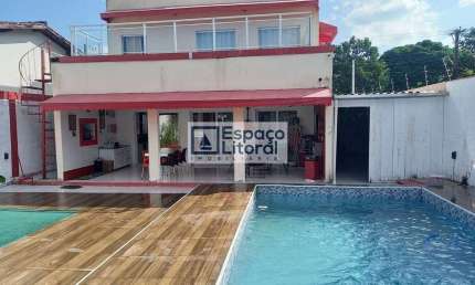 Sobrado à venda, 208 m² por R$ 850.000,00 - Jardim Britânia - Caraguatatuba/SP