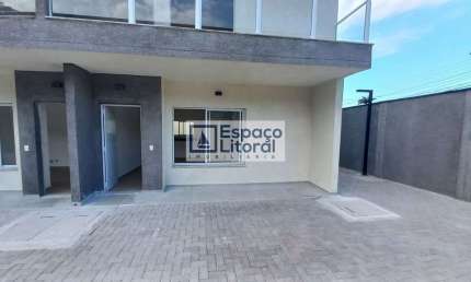 Sobrado com 3 dormitórios à venda, 113 m² por R$ 750.000,00 - Centro - Caraguatatuba/SP