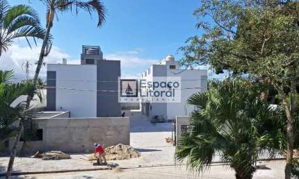 Sobrado com 2 dormitórios à venda, 130 m² por R$ 703.000,00 - Jardim Capricórnio - Caraguatatuba/SP